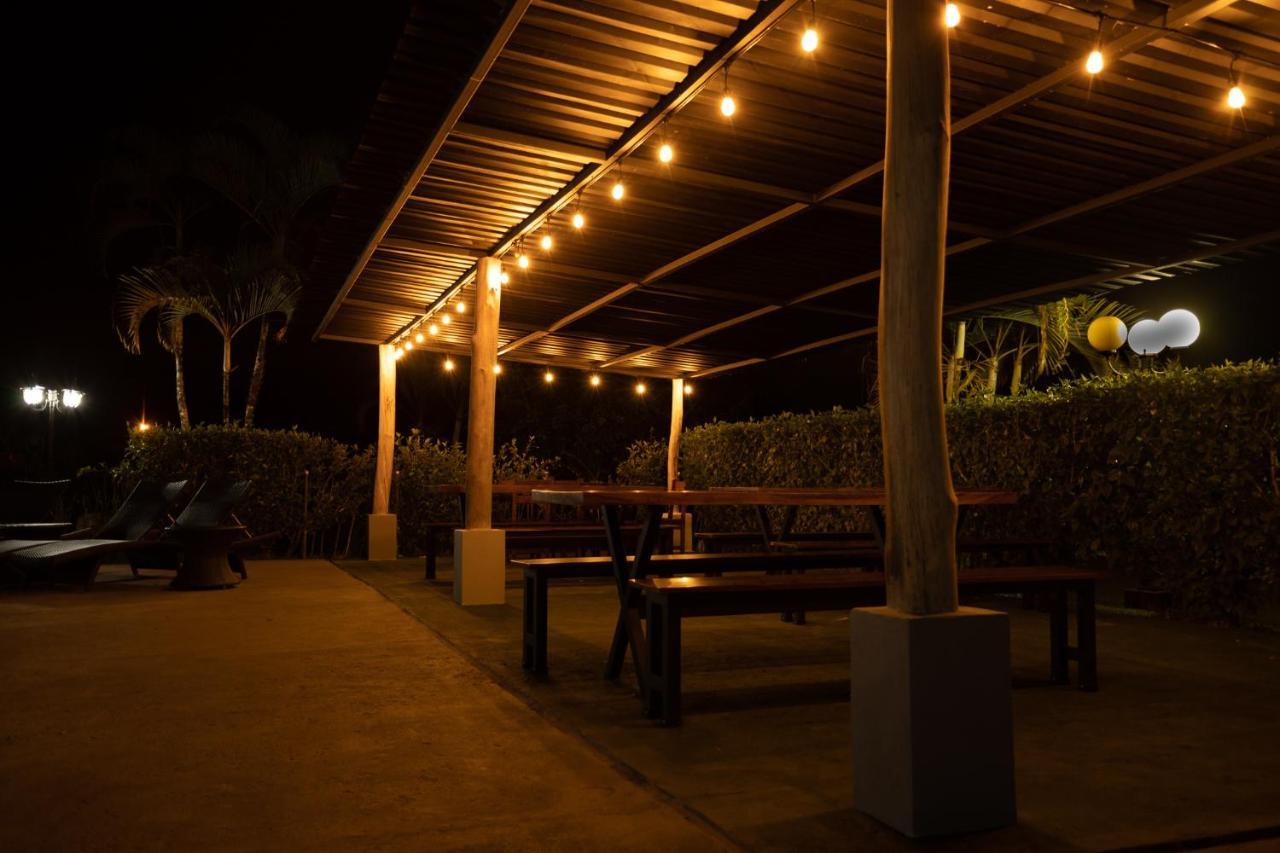 Hotel El Rancho Quepos Esterno foto
