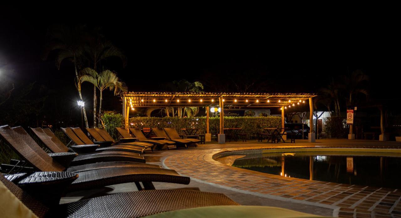 Hotel El Rancho Quepos Esterno foto