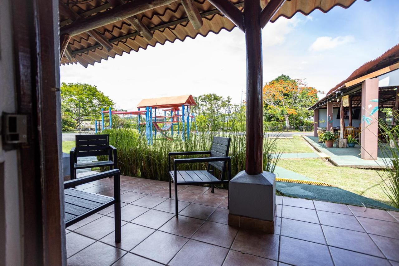 Hotel El Rancho Quepos Esterno foto